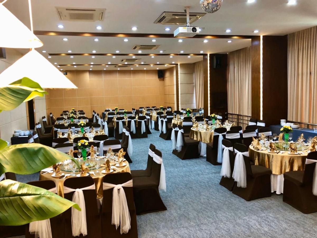 होटल Vien Dong - Near Bui Vien Walking Street 3*